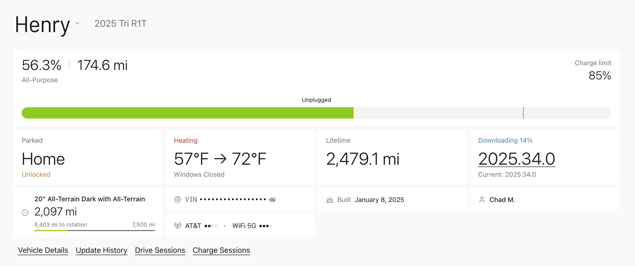 Rivian dashboard showing R1T battery capacity, software updates, and vehicle data tracker